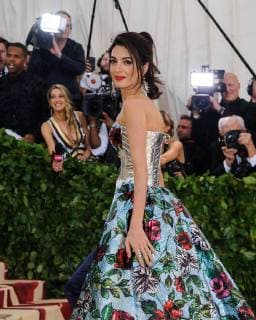 May 7, 2018 - New York, NY, U.S. - 07 May 2018 - New York, New York - Amal Clooney. 2018 Metropolitan Museum of Art Costume Institute Gala: Heavenly Bodies: Fashion and the Catholic Imagination. Photo Credit: Christopher Smith AdMedia New York U.S. - ZUMAa123 20180507_zaa_a123_340 Copyright: xChristopherxSmithAdmediax