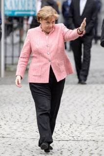 Presentation of the International Charlemagne Prize to Aachen 10 05 2018 Federal Chancellor Dr Angela Merkel beckons Bojko Borissow to the Prime Minister of Bulgaria at the presentation of the International Charlemagne Prize to Aachen on 10 05 2018 to Aacgeb NRW Germany
