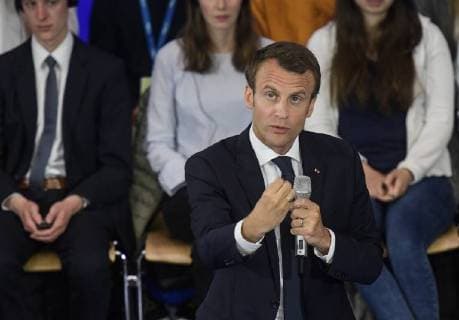 Presentation of the Charlemagne Prize 2018 to Emmanuel Macron The picture shows the French President Emmanuel Macron in the auditorium building C A R L The RWTH in discussion with students who ask him about topics about Europe 2018 Awarding of the Karlspreis 2018 to Emmanuel Macron