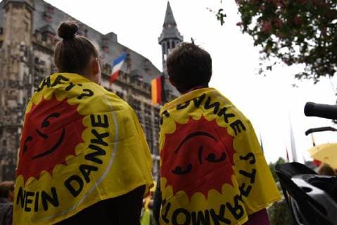 Protest rally during the ceremony in front of the town hall of Aachen Demonstration against nuclear energy in Aachen during the ceremony of the Charlemagne prize for the French President Emmanouel Macron, in Aachen on May 10, 2018