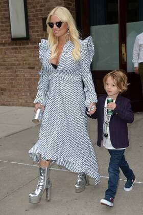 Entertainment Bilder des Tages May 10, 2018 - New York, NY, USA - May 10, 2018 New York City..Jessica Simpson and Ace Knute Johnson seen on May 10, 2018 in New York City. New York USA  - ZUMAny1_ 20180510_zaf_ny1_137 Copyright: xKristinxCallahanx