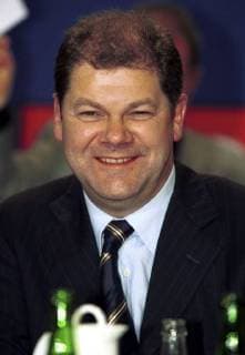 SPD-Generalsekretär Olaf Scholz spricht am Samstag (30.11.2002) vor den Delegierten des SPD-Landesparteitages in Bosen. *** SPD General Secretary Olaf Scholz speaks on Saturday 30 11 2002 before the delegates of the SPD state party convention in Bosen