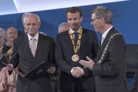 French President Emmanuel Macron has been awarded the International Charlemagne Prize in Aachen In the circle of heads of state and government and former Charlemagne Prize winners, the French President was honored in the Coronation Hall in Aachen. Photo Dr Linden Mayor of the City of Aachen Marcel Philipp Aachen Coronation Hall NRW Germany