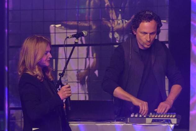 Inga Humpe and Band 2Raumwohnung Live performance 30 years Fred Jay Award ceremony in Berlin in the Columbiahalle on 15 05 2018