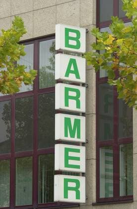 Logo of Barmer Ersatzkasse at the branch in Saarbrücken Health insurance BEK Barmer