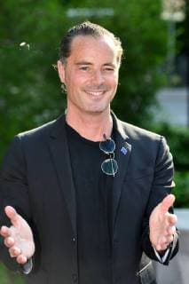 John FRIEDMANN actor single image truncated single motive half figure half figure red carpet Red Carpet Bavarian Television Award 2018 on 18 05 2018