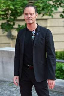 John FRIEDMANN actor single image truncated single motive half figure half figure red carpet Red Carpet Bavarian Television Award 2018 on 18 05 2018