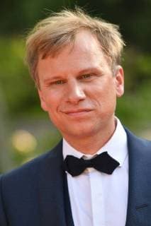 Robert STADLOBER Actor single image truncated single portrait portrait portrait red carpet Red Carpet Bavarian Television Award 2018 on 18 05 2018