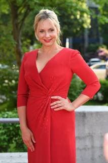 Esther KUHN actress and model single image truncated single motive half figure half figure red carpet Red Carpet Bavarian Television Award 2018 on 18 05 2018