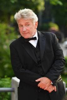 Joerg SCHUETTAUF actor single image truncated single motive half figure half figure red carpet Red Carpet Bavarian Television Award 2018 on 18 05 2018