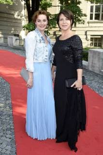 Janina Hartwig with daughter Amelie at the award ceremony of the 30 Bavarian Television Prize 2018 at the Prinzregententheater Munich 18 05 2018 Foto:xF.xKernx xFuturexImage