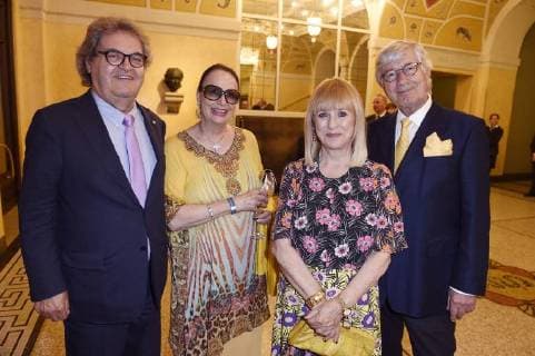 Helmut Markwort Marina Handless Patricia Riekel and Christian Wolff at the award ceremony of the 30th Bavarian Television Prize 2018 at the Prinzregententheater Munich 18 05 2018 Foto:xF.xKernx xFuturexImage