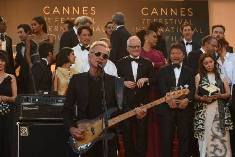 71eme Festival International du Film de Cannes. Sting en live a l isse du palmares. 71st International Cannes Film Festival. Live of Sting after closing ceremony. 226704 2018-05-19 Cannes France Sumner, Gordon Matthew Thomas( Sting )  Copyright: xSergexArnalx xStarfacex STAR_226704_015