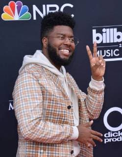 Recording artist Khalid arrives for the 2018 Billboard Music Awards at MGM Grand Garden Arena on May 20, 2018 in Las Vegas, Nevada.  LAV20180520155 JIMxRUYMEN