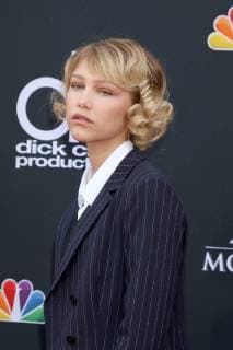 LAS VEGAS - MAY 20: Grace Vanderwaal at the 2018 Billboard Music Awards at MGM Grand Garden Arena on May 20, 2018 in Las Vegas, NV  Copyright: xKathyxHutchinsx xIPAx xHutchinsxPhotox