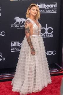 LAS VEGAS, NV - MAY 20: Julia Michaels at the 2018 Billboard Music Awards at the MGM Grand Garden Arena in Las Vegas, Nevada on May 20, 2018. Copyright: xDamairsxCarterx