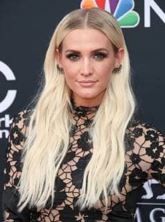 Ashlee Simpson arriving at the Billboard Music Awards in Las Vegas, Nevada - May 20, 2018 - Billboard Music Awards 2018, Las Vegas Nevada United States MGM Grand Garden Arena  Copyright: xScooterx h_00510994