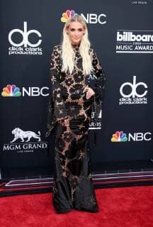 Ashlee Simpson arriving at the Billboard Music Awards in Las Vegas, Nevada - May 20, 2018 - Billboard Music Awards 2018, Las Vegas Nevada United States MGM Grand Garden Arena  Copyright: xScooterx h_00510997