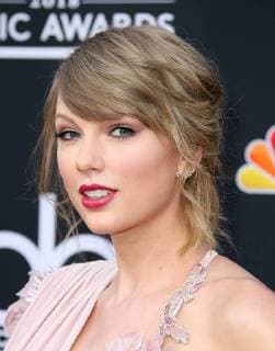Taylor Swift arriving at the Billboard Music Awards in Las Vegas, Nevada - May 20, 2018 - Billboard Music Awards 2018, Las Vegas Nevada United States MGM Grand Garden Arena  Copyright: xScooterx h_00511035