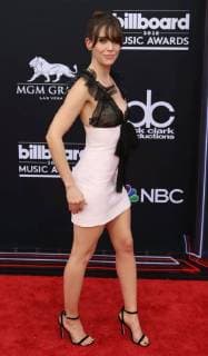 May 21, 2018 - Las Vegas, Nevada, United States of America - Alison Brie attends the 2018 Billboard Magazine Music Awards on May 20, 2018 at MGM Grand Arena in Las Vegas, Nevada. Las Vegas United States of America - ZUMAt114 20180521_zap_t114_639 Copyright: xMarcelxThomasx