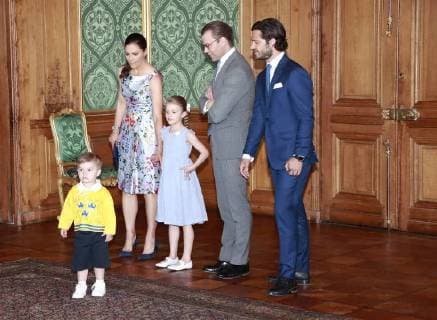 Crown princess Victoria, prince Daniel, princess Estelle, prince Oscar, prince Carl Philip Audience with the Swedish national ice hockey team, Tre Kronor, Royal Palace, Stockholm, 2018-05-21 Carl Philip de Suede;Victoria de Suede;Daniel Westling;Estelle de Suede;Oscar Carl Olav de Suede (Victoria de Suede and Daniel Westling s son) Stockholm Sweden  586490