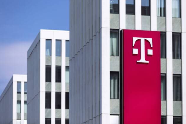 Telekom logo at Deutsche Telekom headquarters in Godesberger Allee Bonn 21 05 2018 Foto:xC.xHardtx xFuturexImage