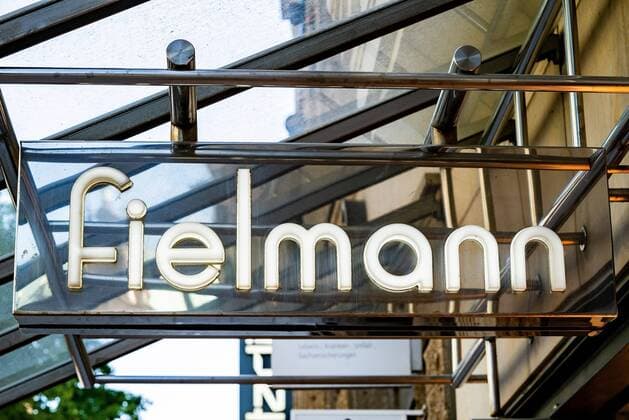 Fielmann lettering Lable Logo at the Hamburg Store Shop Logo Lable Logo Hamburg Hamburg Germany City Center City