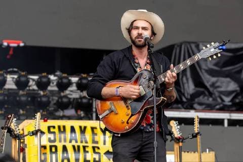 May 25, 2018 - Napa, California, U.S - SHAKEY GRAVES during BottleRock Music Festival at Napa Valley Expo in Napa, California Napa U.S. - ZUMAs135 20180525_zap_s135_590 Copyright: xDanielxDeSloverx