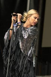 May 25, 2018 - Napa, California, U.S - SARAH BARTHEL of Phantogram during BottleRock Music Festival at Napa Valley Expo in Napa, California Napa U.S. - ZUMAs135 20180525_zap_s135_667 Copyright: xDanielxDeSloverx