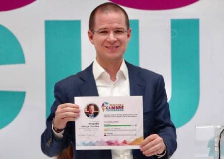 May 29, 2018 - EUM20180529POL01.JPG.CIUDAD DE MEXICO ElectionsElecciones-Anaya.- Ricardo Anaya Cortes, candidato presidencial de la coalicion Por Mexico al Frente, durante su participacion en la Tercera Cumbre Ciudadana, el martes 29 de mayo de 2018, en el Palacio de Mineria. Foto: Agencia EL UNIVERSALAriel OjedaEVZ  - ZUMAu78_ 20180529_zaf_u78_505 Copyright: xElxUniversalx