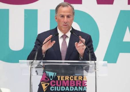News Bilder des Tages May 29, 2018 - EUM20180529POL05.JPG.CIUDAD DE MEXICO ElectionsElecciones-Meade.- Jose Antonino Meade Kuribrena, candidato a la Presidencia de Mexico por la coalicion Todos por Mexico, durante su participacion en la Tercera Cumbre Ciudadana, el martes 29 de mayo de 2018, en el Palacio de Mineria. Foto: Agencia EL UNIVERSALAriel OjedaEVZ  - ZUMAu78_ 20180529_zaf_u78_507 Copyright: xElxUniversalx