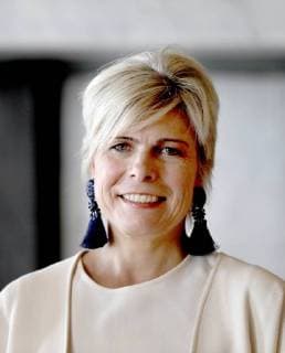 30-05-2018 Amsterdam Princess Laurentien during the award ceremony of the silver carnation ( zilveren anjers) of the Prince Bernard culturefoundation at the royal palace in Amsterdam. The silver carnation is annually awarded to individuals who voluntarily worked for culture and nature conservation.  Copyright: xPPEx