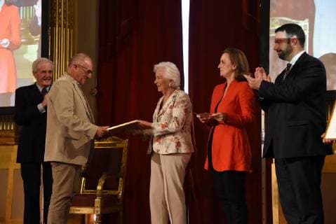 Queen Paola of Belgium (C), Princess Claire of Belgium (2R) and German Community Minister of Education, Formation and Scientific Research Harald Mollers pictured during a ceremony for the Queen Paola Award 2017-2018 (Koningin Paolaprijs - Prix Reine Paola) for education, at the royal castle in Laken Laeken, Brussels, Wednesday 30 May 2018.  CAMILLExDELANNOIS 05356507