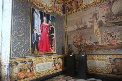 31-05-2018 National History Museum with a paining of Queen Margrethe and Frederik and Christian at Frederiksborg Castle in Hillerod, Denmark. On the occasion of Crown Prince, the museum organizes an exhibition in the Knights Hall. The exhibition tells about the Crown Prince s existence and duties. This is evidenced by seeing how the role of prince and follower has been in history earlier. At the exhibition you can follow the life of the Crown Prince with topics such as baby baptism, military service, weddings, personal interests, expeditions and more. The exhibition is being built with large tableauer, where you will be able to relive the Crown Prince couple s engagement and weddings .  Copyright: xxPPE Hildebrandtx