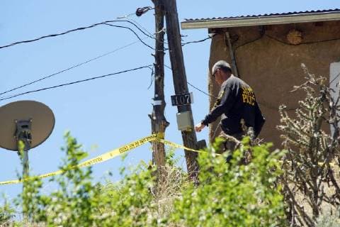 May 31, 2018 - Albuquerque, NEW MEXICO, U.S. - 053118.New Mexico State Police Officers investigate a triple homicide near Dixon , NM .Photographed on Thursday May 31, 2018. . JOURNAL Albuquerque U.S. - ZUMAab1_ 20180531_zaf_ab1_506 Copyright: xAdolphexPierre-Louisx