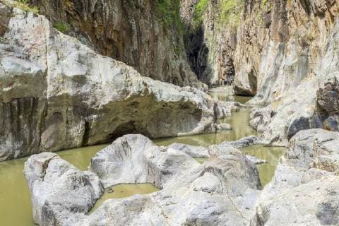 Inside the Somoto Canyon, Nicaragua, Central America Copyright: OliverxWintzen 1283-312