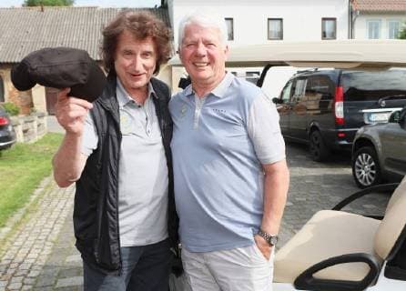Music producer Thomas Stein during a golf tournament in Mühlberg with Olaf Malolepski from the Flippers