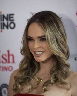 Actress Fabiola Guajardo arrives for the premiere of the HOLA Mexico film festival at the Regal Cinemas in Los Angeles, California, USA., 01 June 2018. HOLA Mexico film festival in Los Angeles !ACHTUNG: NUR REDAKTIONELLE NUTZUNG!  Copyright: xARMANDOxARORIZOx LAX10 20180602-636635150570888337
