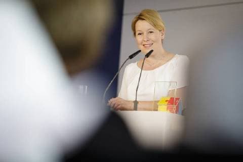 Federal Minister of Family Affairs Franziska Giffey SPD gives a speech during the award ceremony DemografieGestalter 2018 öÄÃ¬ The Mehrgenerationenhauspreis 04 06 2018 Berlin Berlin Germany Copyright: xIngaxKjerx