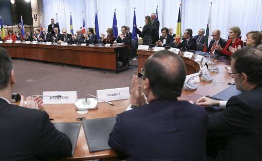 - BRUSSELS, BELGIUM: EU heads of state pictured during the signature of an agreement with Ukraine on the second day of the EU summit of heads of state and government, at the EU headquarters in Brussels, Friday 21 March 2014. POOLxOLIVIERxHOSLET  x56305905x