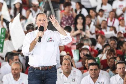 Mexiko, Kuribrena Wahlkampf in Chihuahua June 6, 2018 - EUM20180606POL06.JPG.CHIHUAHUA, Chih., Elections Elecciones-Meade.- El candidato a la Presidencia de la Republica por la coalicion Todos por Mexico, Jose Antonio Meade Kuribrena, encabeza mitin en la explanada de la Union Regional de Ganaderos, este 6 de junio de 2018, como parte de sus actividades de campana. Foto: Agencia EL UNIVERSAL German Espinosa MAR.  - ZUMAu78_ 20180606_zaf_u78_514 Copyright: xGermanxEluniversalx