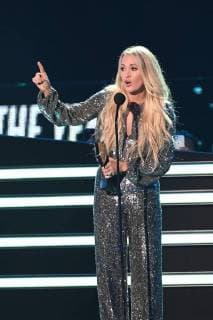CMT Music Awards 2018. 06 June 2018 - Nashville, Tennessee - Carrie Underwood. 2018 CMT Music Awards held at Bridgestone Arena. Photo Credit: Laura Farr AdMedia 227215 2018-06-06 TN Nashville Etats-Unis  Copyright: xLauraxFarr AdMediax STAR_227215_015