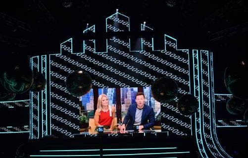 June 6, 2018 - Nashville, TN, U.S. - 06 June 2018 - Nashville, Tennessee - Kelly Ripa, Ryan Seacrest. 2018 CMT Music Awards held at Bridgestone Arena. Photo Credit: Laura Farr AdMedia Nashville U.S. - ZUMAa123 20180606_zaa_a123_396 Copyright: xLauraxFarrAdmediax