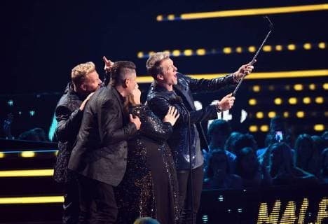 June 6, 2018 - Nashville, TN, U.S. - 06 June 2018 - Nashville, Tennessee - Chrissy Metz, Joe Don Rooney, Jay DeMarcus, Gary LeVox, Rascal Flatts. 2018 CMT Music Awards held at Bridgestone Arena. Photo Credit: Laura Farr AdMedia Nashville U.S. - ZUMAa123 20180606_zaa_a123_406 Copyright: xLauraxFarrAdmediax