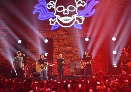 June 6, 2018 - Nashville, TN, U.S. - 06 June 2018 - Nashville, Tennessee - Charles Kelley, Jason Aldean, Darius Rucker and Luke Bryan. 2018 CMT Music Awards held at Bridgestone Arena. Photo Credit: Laura Farr AdMedia Nashville U.S. - ZUMAa123 20180606_zaa_a123_407 Copyright: xLauraxFarrAdmediax