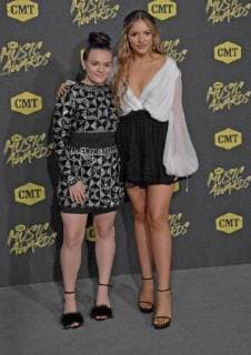 June 6, 2018 - Nashville, TN, U.S. - 06 June 2018 - Nashville, Tennessee - Lennon Stella, Maisy Stella. 2018 CMT Music Awards held at Bridgestone Arena. Photo Credit: Laura Farr AdMedia Nashville U.S. - ZUMAa123 20180606_zaa_a123_432 Copyright: xLauraxFarrAdmediax