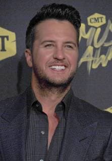 June 6, 2018 - Nashville, TN, U.S. - 06 June 2018 - Nashville, Tennessee - Luke Bryan. 2018 CMT Music Awards held at Bridgestone Arena. Photo Credit: Laura Farr AdMedia Nashville U.S. - ZUMAa123 20180606_zaa_a123_481 Copyright: xLauraxFarrAdmediax