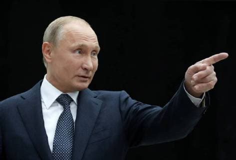 News Bilder des Tages MOSCOW, RUSSIA - JUNE 7, 2018: Russia s President Vladimir Putin talks to the media after his annual televised question and answer session at Moscow s Gostiny Dvor Shopping and Exhibition Centre. Mikhail Metzel TASS  TS082F63