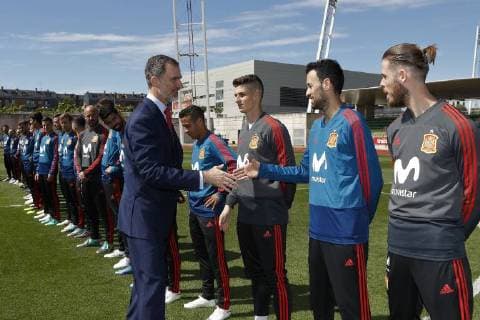 June 7 2018 Madrid Spain King Felipe VI of Spain meets with Spain Football at the City of Soccer in Las Rozas as they prepare for the World Cup in Russia King Felipe VI visits the National Team in Las Rozas before leaving for the World Cup in Russia