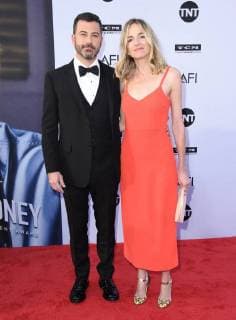 AFI s 46th Life Achievement Award rend hommage a George Clooney. 07 June 2018 - Hollywood, California - Jimmy Kimmel, Molly McNearney. American Film Institute s 46th Life Achievement Award Gala Tribute to George Clooney held at Dolby Theater. Photo Credit: Birdie Thompson AdMedia 227250 2018-06-07 CA Hollywood Etats-Unis  Copyright: xBirdiexThompson AdMediax STAR_227250_071